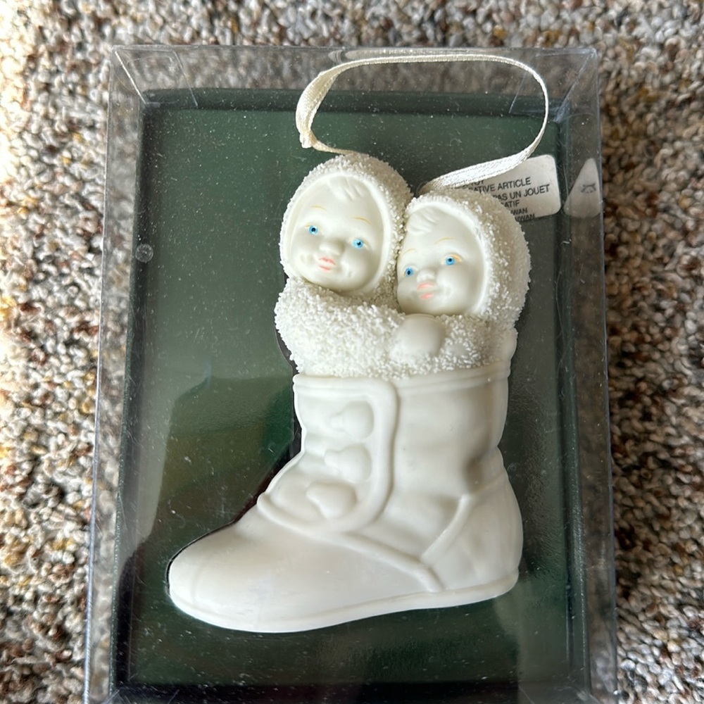 “9, 10 you’re my best friend” Snowbabies